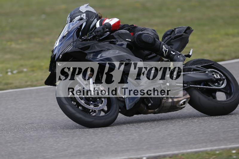 /30 27.07.2026  Dunlop Ride und Test Day ADR/Gruppe gelb Erfahren/77
